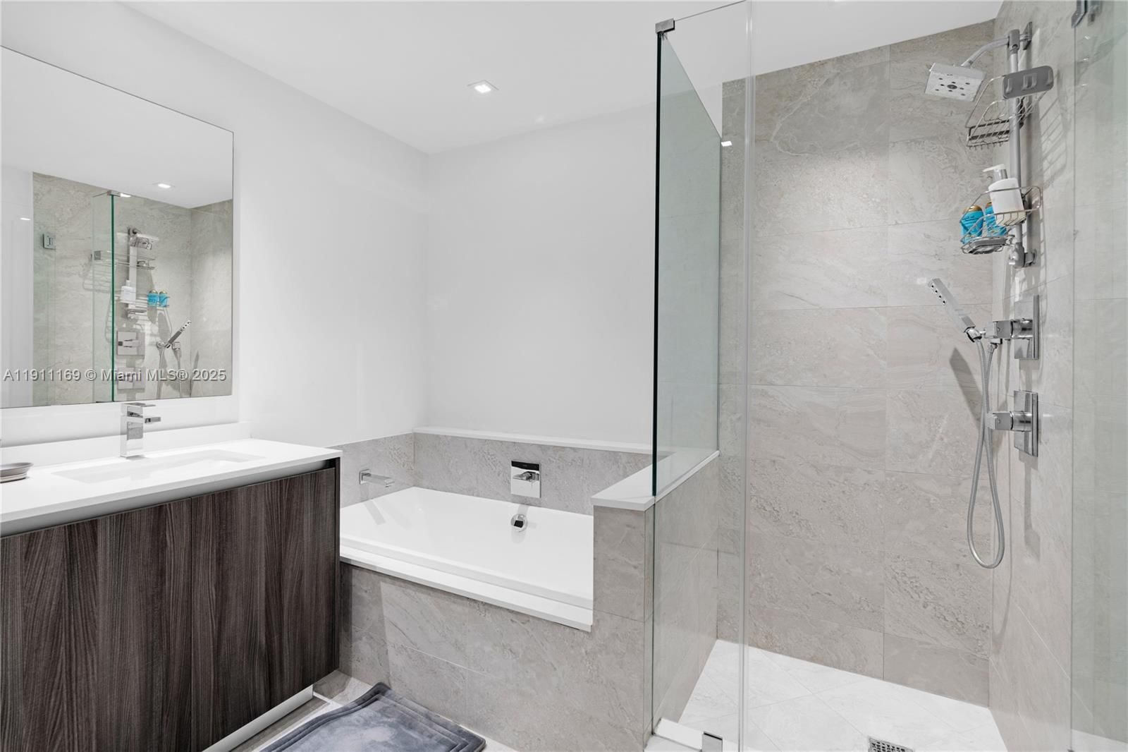 Real estate property located at 488 18th St #3912, Miami-dade, Aria On The Bay Condo, Miami, FL