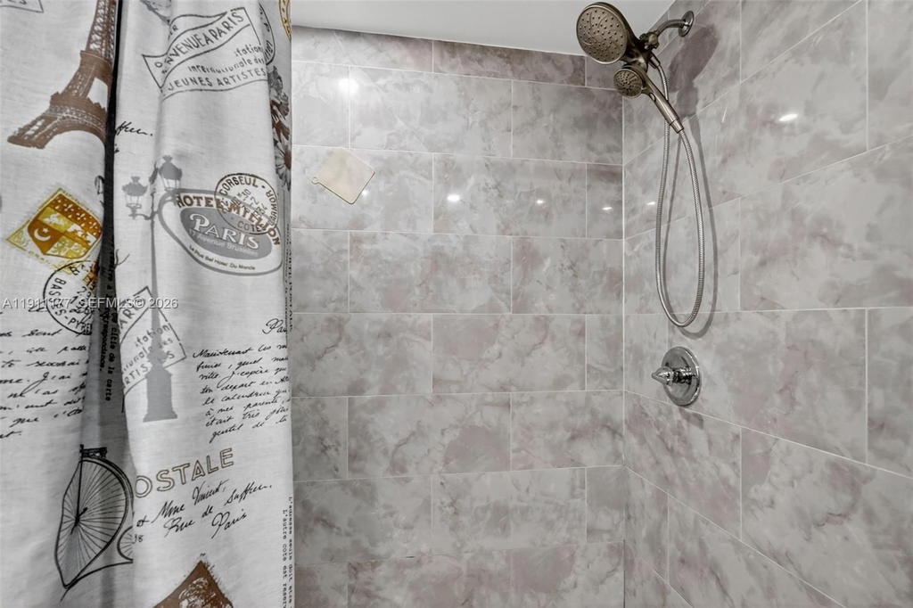 Real estate property located at 7105 13th Ave #201, Miami-dade, Regency Cove Condo, Hialeah, FL
