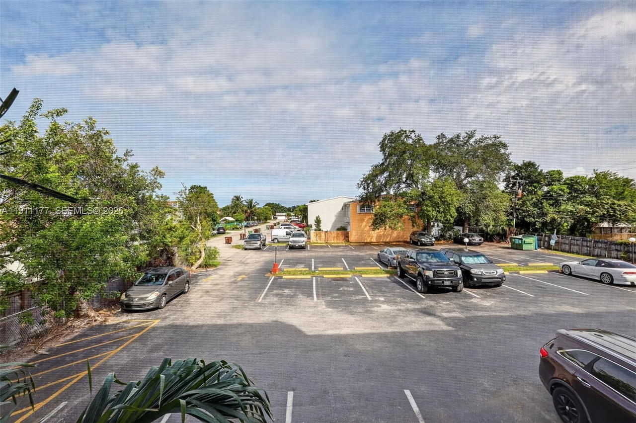 Real estate property located at 7105 13th Ave #201, Miami-dade, Regency Cove Condo, Hialeah, FL