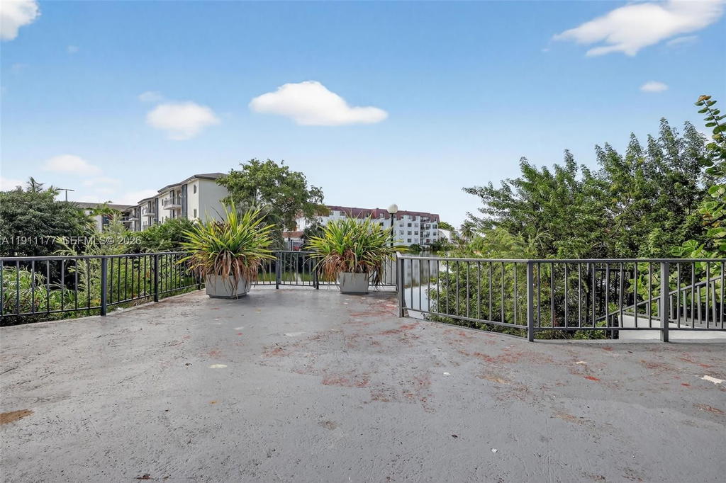 Real estate property located at 7105 13th Ave #201, Miami-dade, Regency Cove Condo, Hialeah, FL