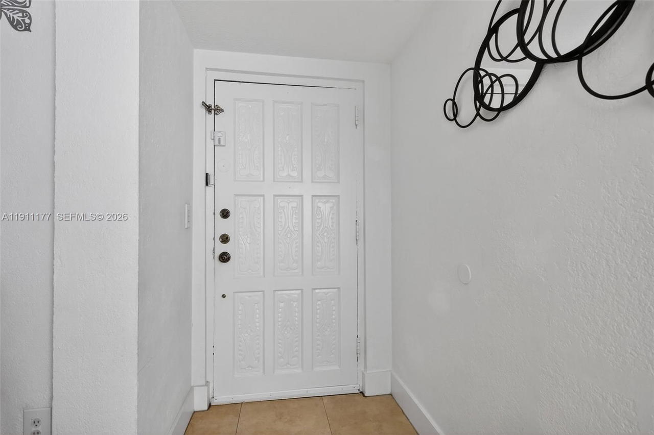 Real estate property located at 7105 13th Ave #201, Miami-dade, Regency Cove Condo, Hialeah, FL