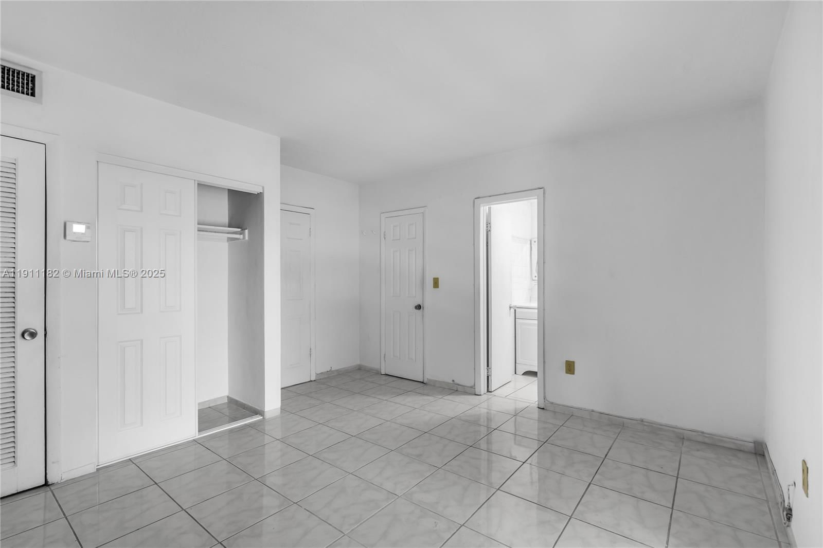 Real estate property located at 1330 54th St #302C, Miami-dade, The Kensington Condo, Hialeah, FL