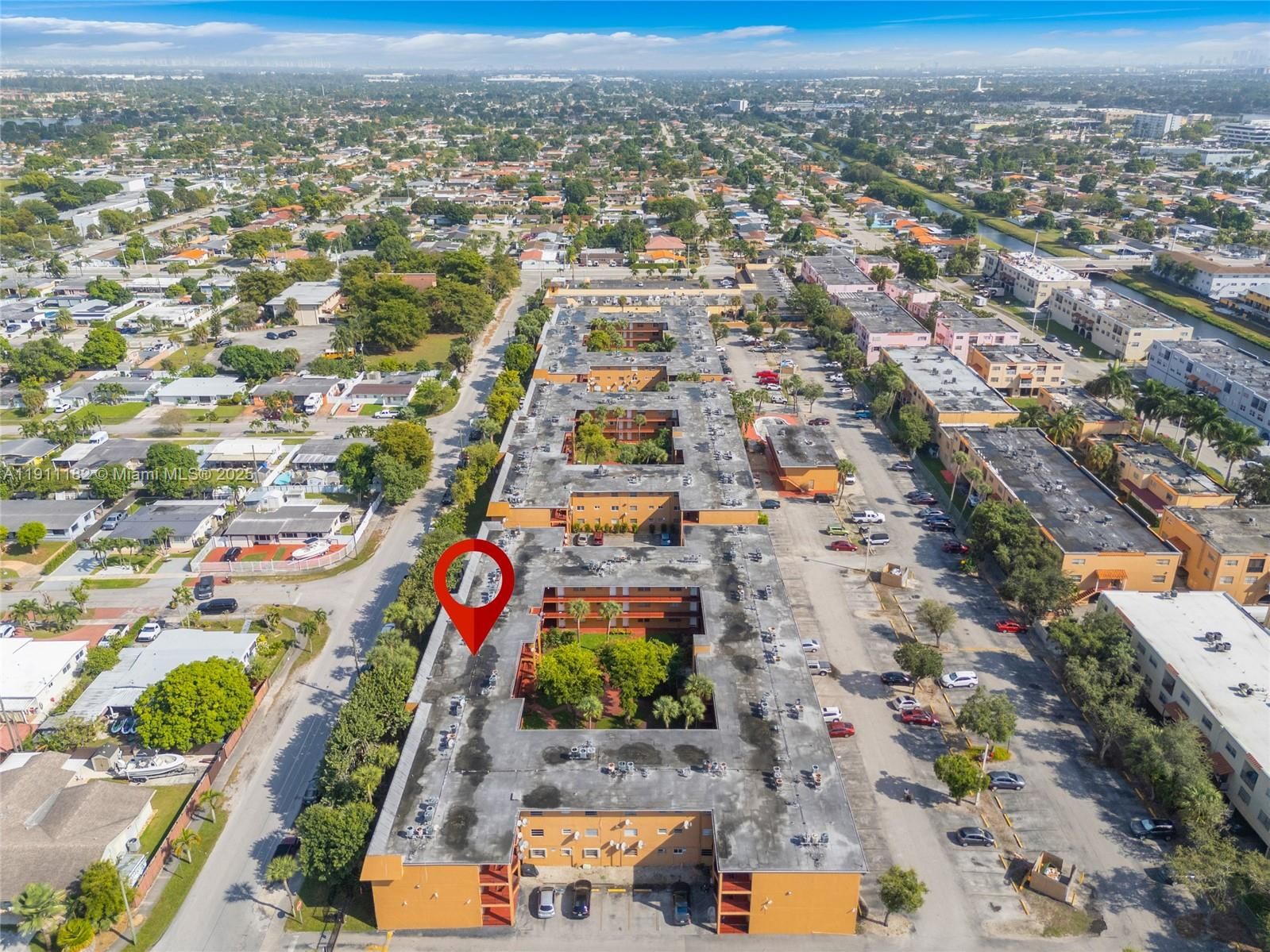 Real estate property located at 1330 54th St #302C, Miami-dade, The Kensington Condo, Hialeah, FL