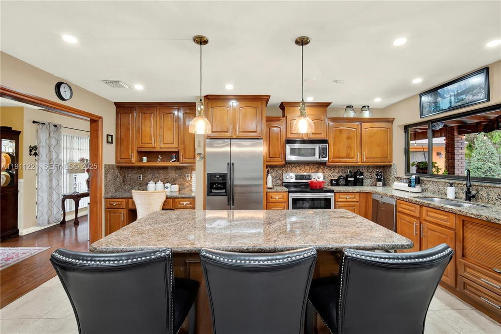 Real estate property located at 13620 104th Ave, Miami-dade, Mary Ann Estates 1st Addn, Miami, FL