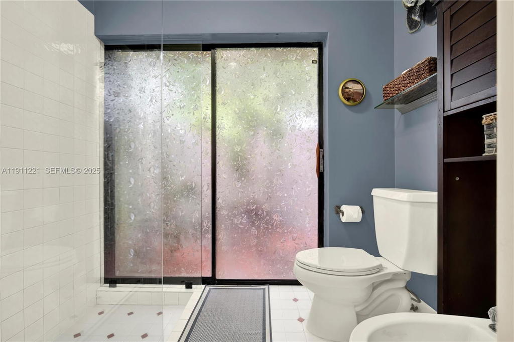 Real estate property located at 13620 104th Ave, Miami-dade, Mary Ann Estates 1st Addn, Miami, FL
