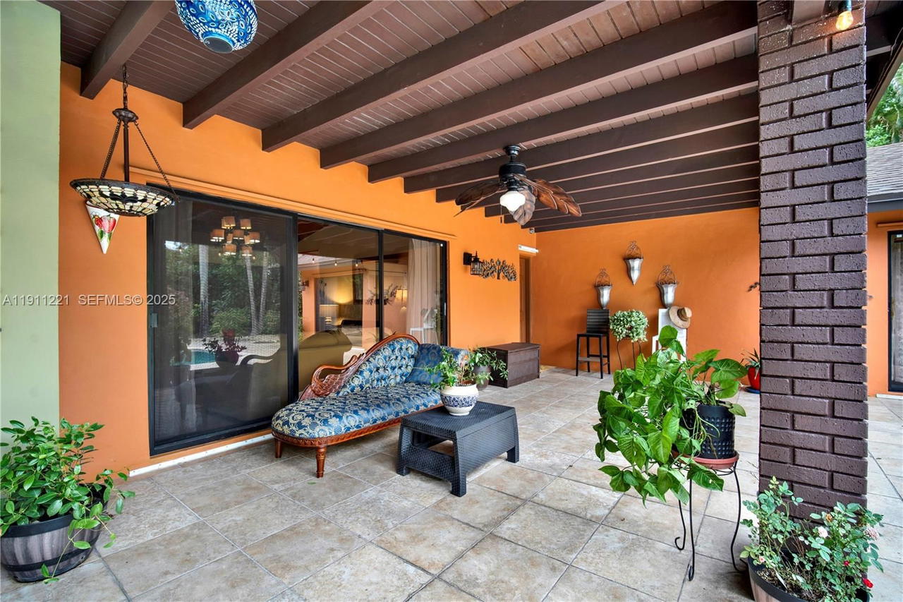 Real estate property located at 13620 104th Ave, Miami-dade, Mary Ann Estates 1st Addn, Miami, FL