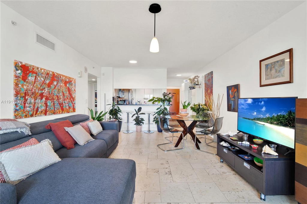Real estate property located at 31 5th St #2910, Miami-dade, Brickell On The River N T, Miami, FL