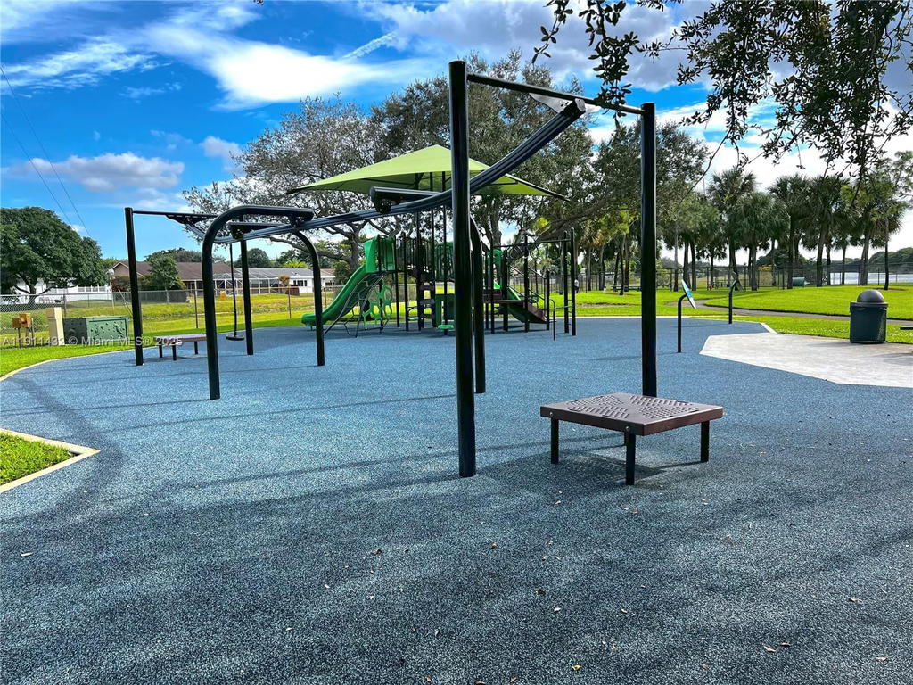 Real estate property located at 12142 50th Ct, Broward, Flamingo Gardens, Cooper City, FL
