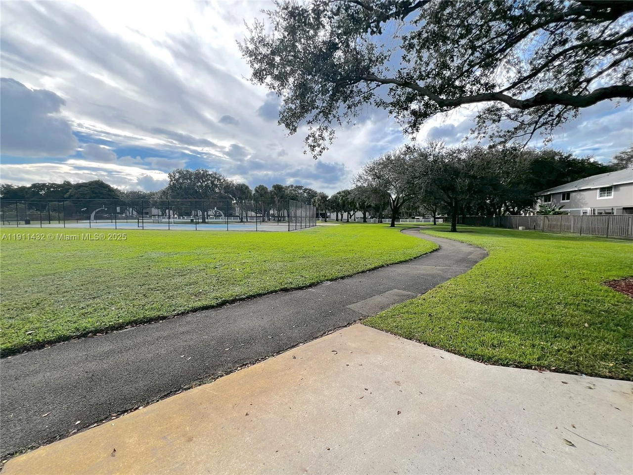 Real estate property located at 12142 50th Ct, Broward, Flamingo Gardens, Cooper City, FL