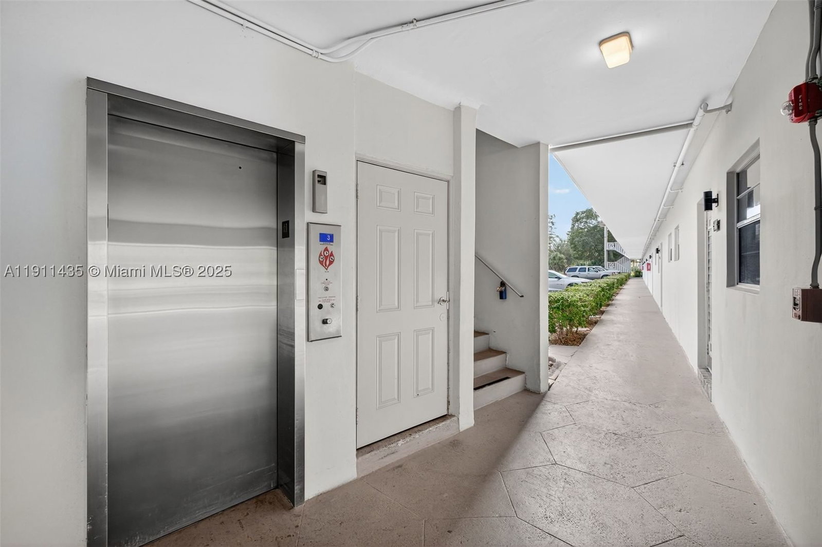 Real estate property located at 3501 47th Ave #507, Broward, Rose Gardens Condo, Lauderdale Lakes, FL
