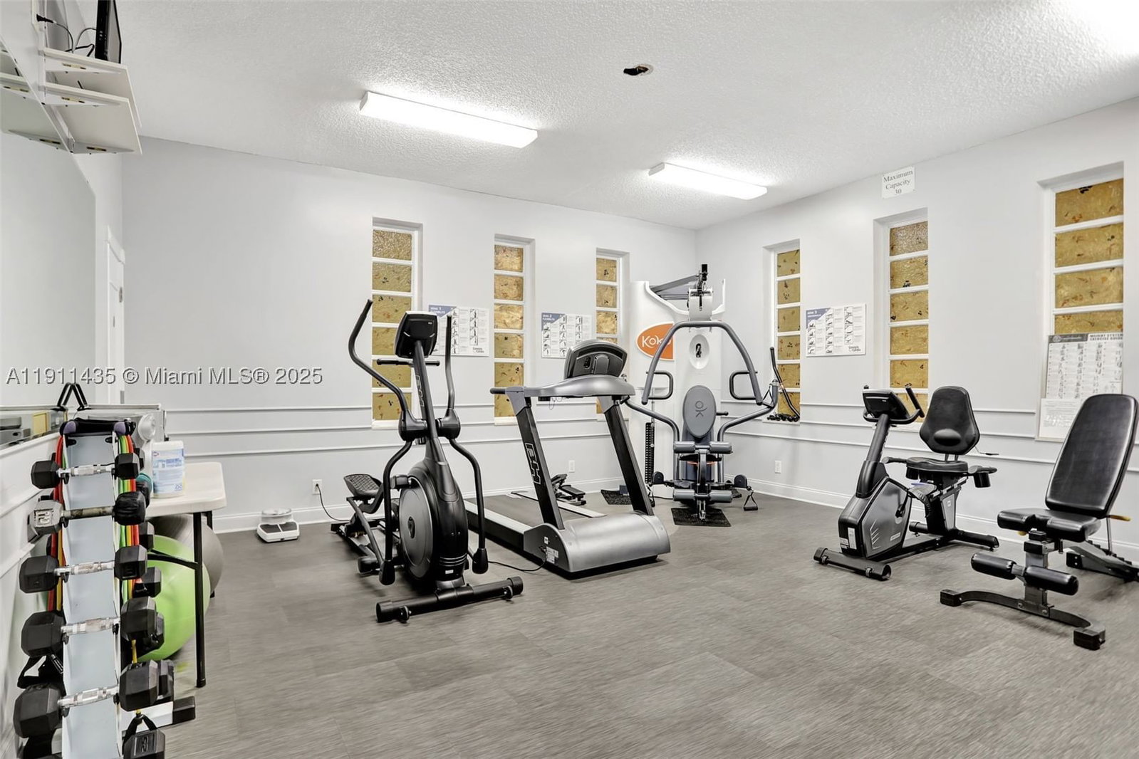 Real estate property located at 3501 47th Ave #507, Broward, Rose Gardens Condo, Lauderdale Lakes, FL