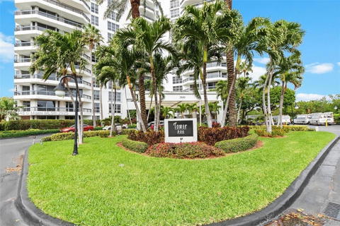 Real estate property located at 3500 Mystic Pointe Dr #1007, Miami-dade, Mystic Pointe Tower 400 C, Aventura, FL