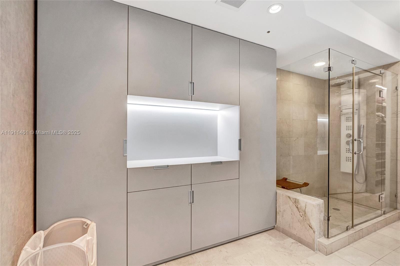 Real estate property located at 19111 Collins Ave #1602, Miami-dade, Ocean Two Condo, Sunny Isles Beach, FL