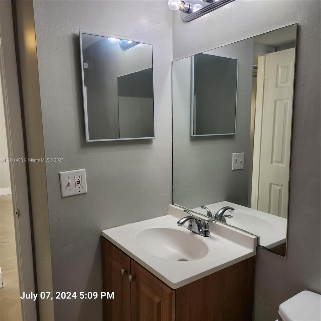 Real estate property located at 4513 Treehouse Ln #11C, Broward, Arbor Keys Condo, Tamarac, FL