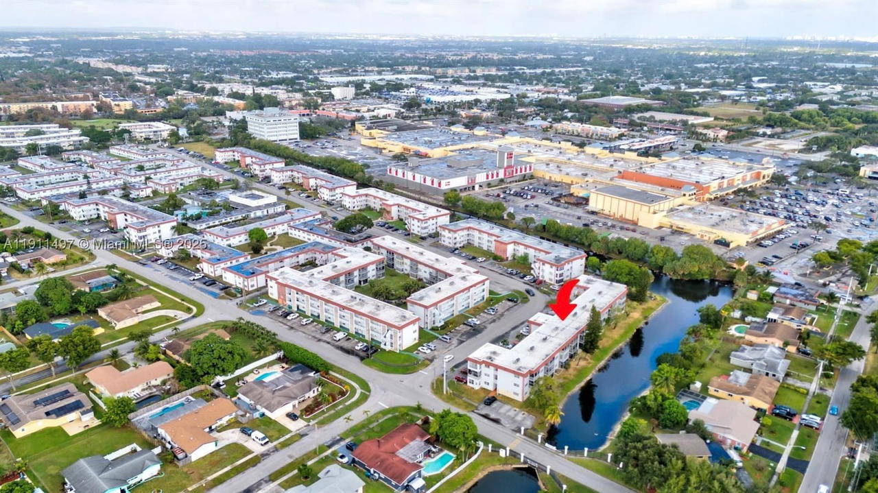 Real estate property located at 4310 12th Ct #302, Broward, Park South Eleven Inc Con, Lauderhill, FL