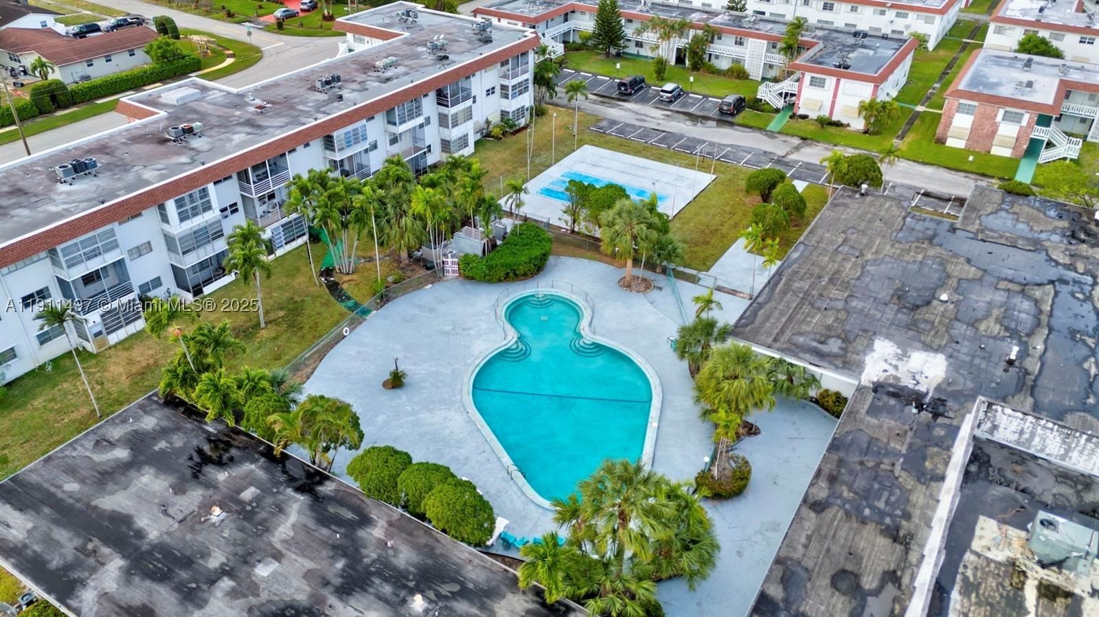 Real estate property located at 4310 12th Ct #302, Broward, Park South Eleven Inc Con, Lauderhill, FL