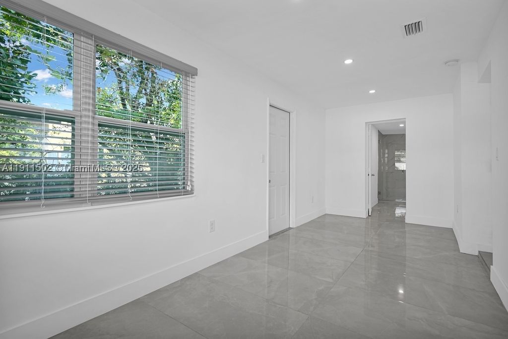 Real estate property located at 17961 2nd Pl, Miami-dade, North Ridge, Miami Gardens, FL