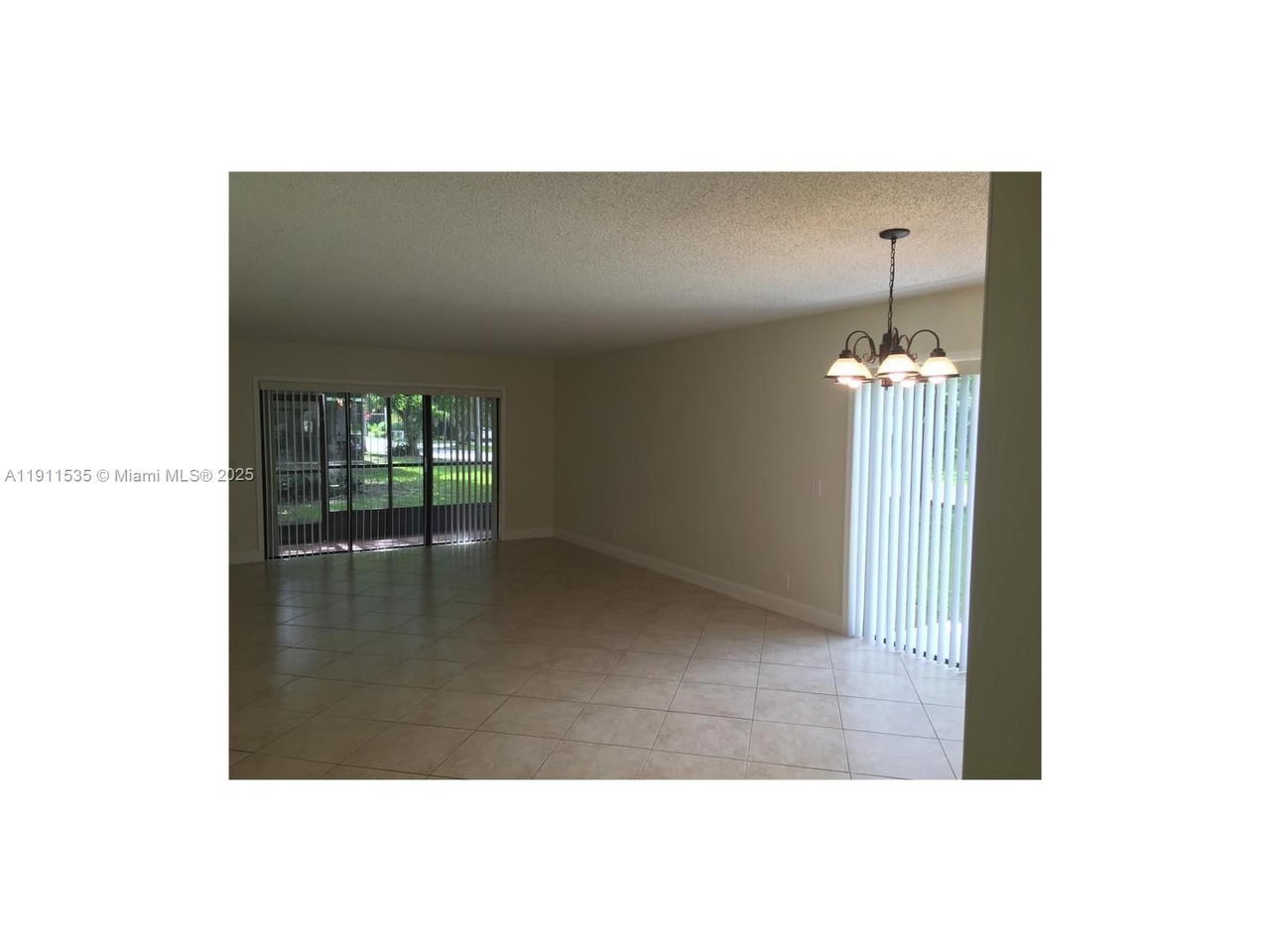 Real estate property located at 415 Lakeview Dr #104, Broward, Racquet Club Apts At Bona, Weston, FL