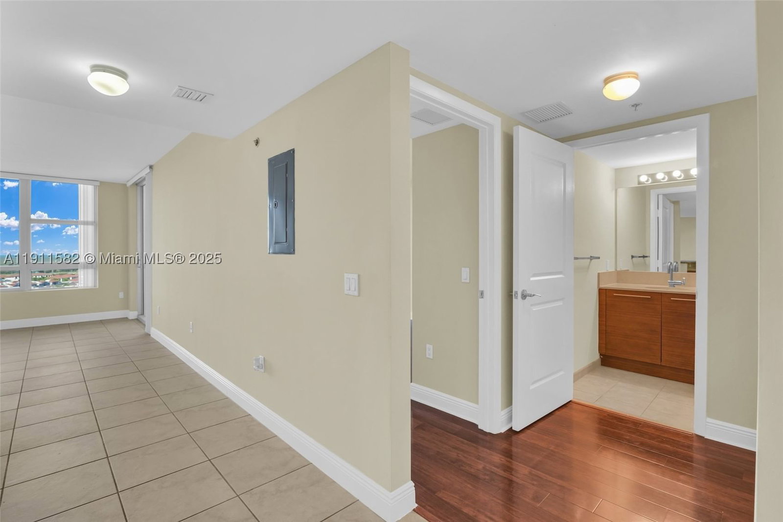 Real estate property located at 2681 Flamingo Rd #1903S, Broward, Tao Sawgrass Condominium, Sunrise, FL