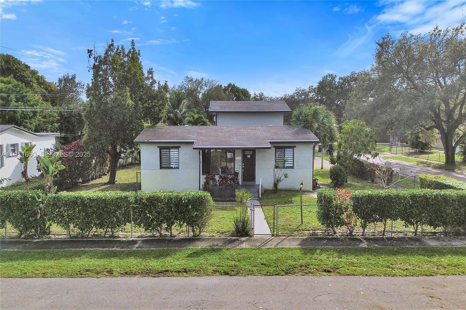 Real estate property located at 6470 Mcclellan St, Broward, Linwood Gardens No 2, Hollywood, FL