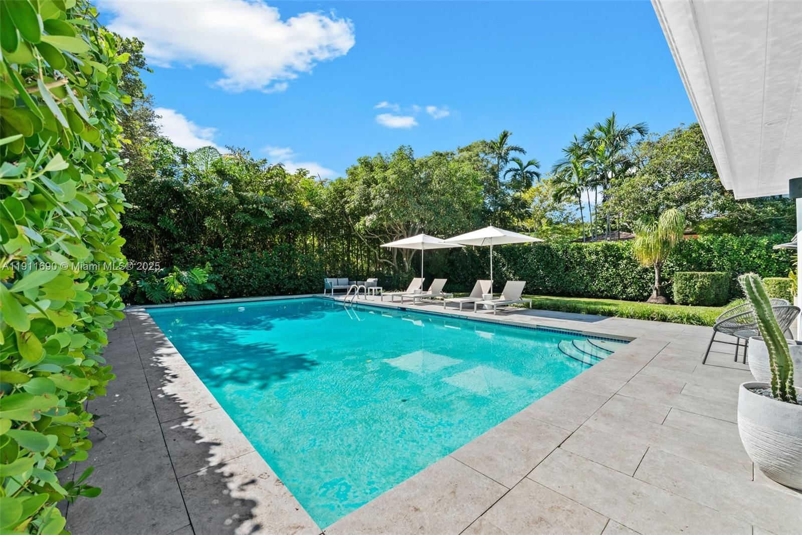Real estate property located at 5840 77th Ter, Miami-dade, Fairglade Park, South Miami, FL