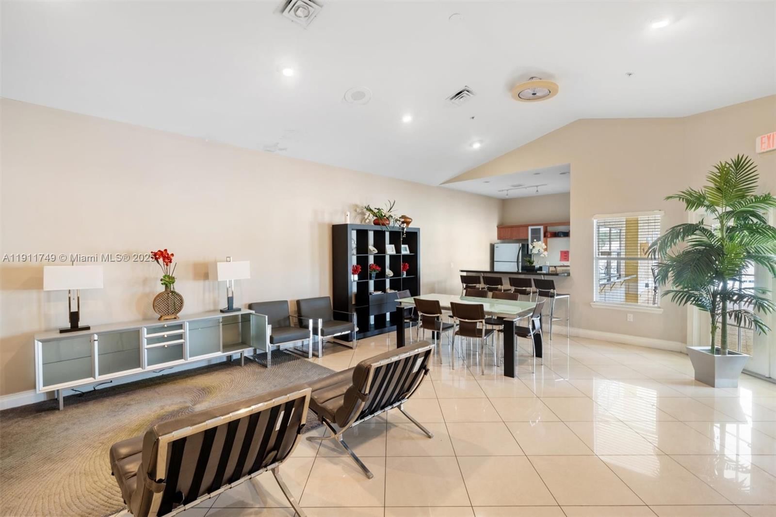 Real estate property located at 12730 Vista Isles Dr #828, Broward, Isles At Lago Mar Condo, Sunrise, FL