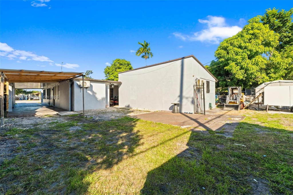 Real estate property located at 580 44th St, Miami-dade, Hialeah 16 Addn Amd & Rev, Hialeah, FL