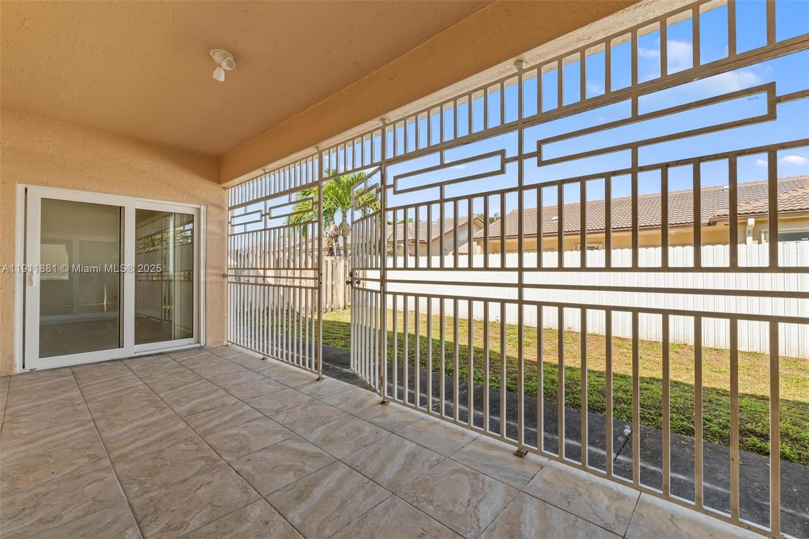 Real estate property located at 8761 142nd St, Miami-dade, Colorama Estates, Miami Lakes, FL