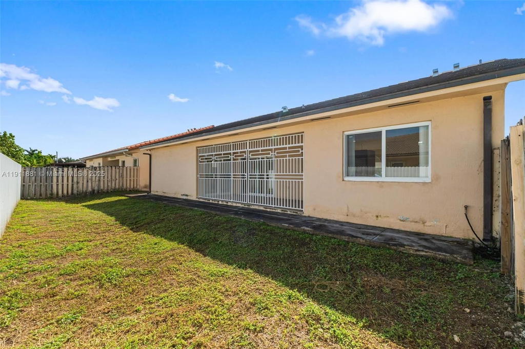 Real estate property located at 8761 142nd St, Miami-dade, Colorama Estates, Miami Lakes, FL