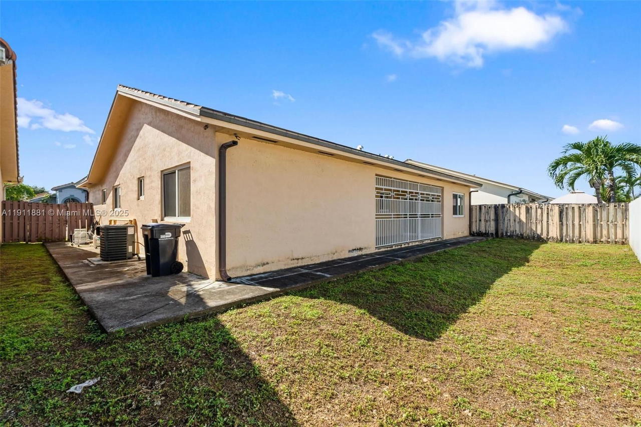 Real estate property located at 8761 142nd St, Miami-dade, Colorama Estates, Miami Lakes, FL