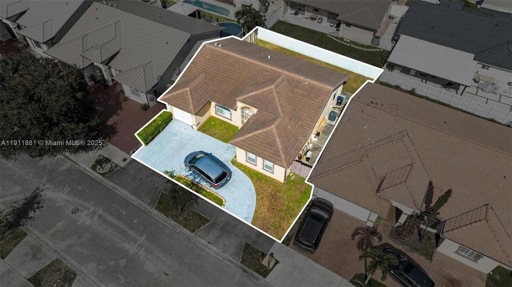 Real estate property located at 8761 142nd St, Miami-dade, Colorama Estates, Miami Lakes, FL
