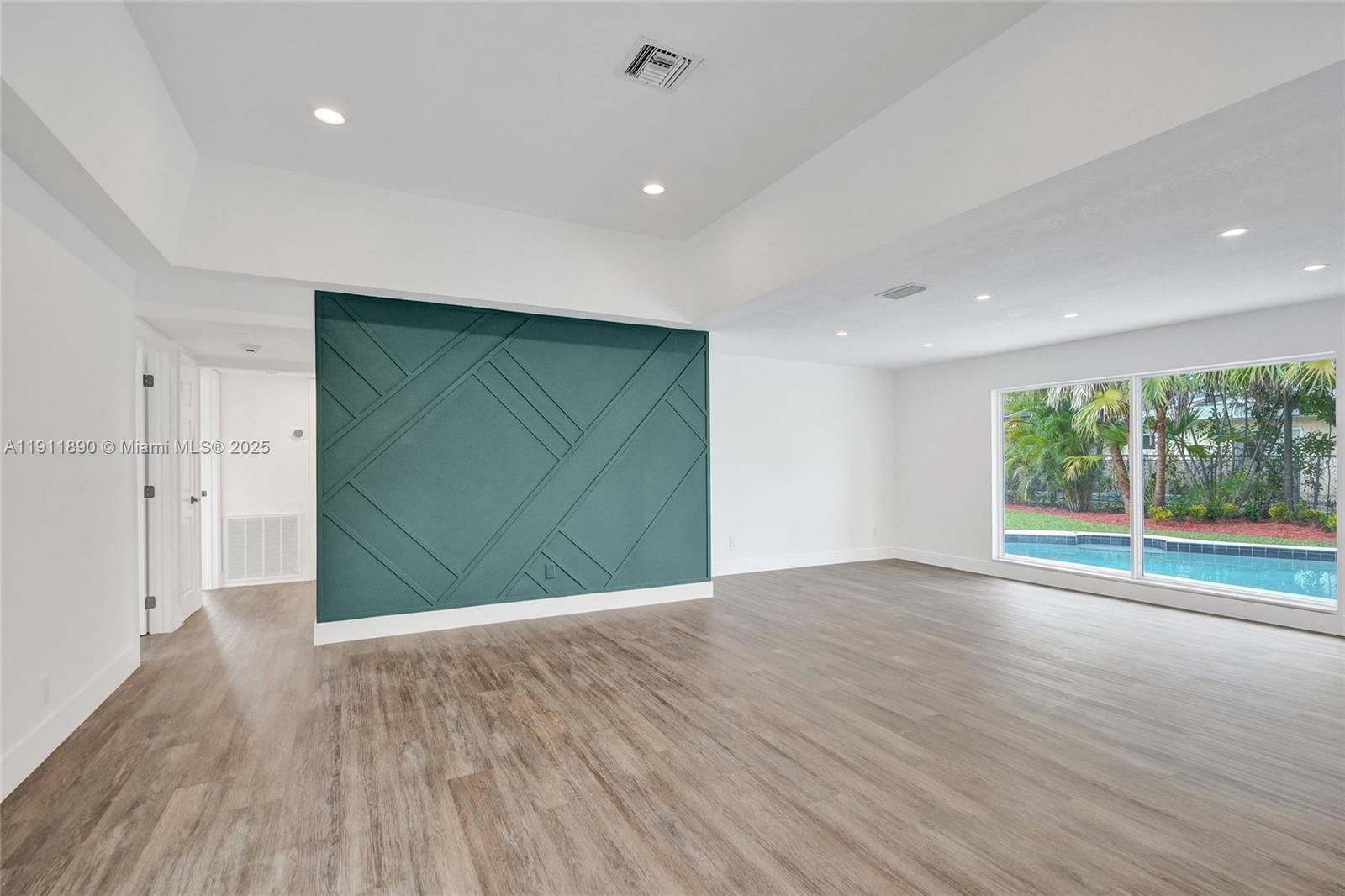 Real estate property located at 8109 71st Ave, Broward, Sunflower First Add, Tamarac, FL