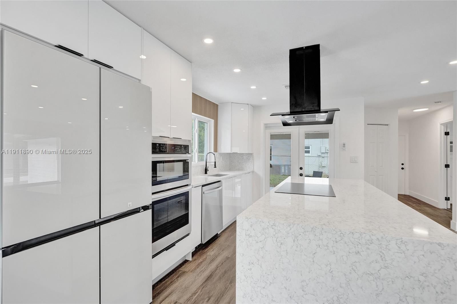 Real estate property located at 8109 71st Ave, Broward, Sunflower First Add, Tamarac, FL