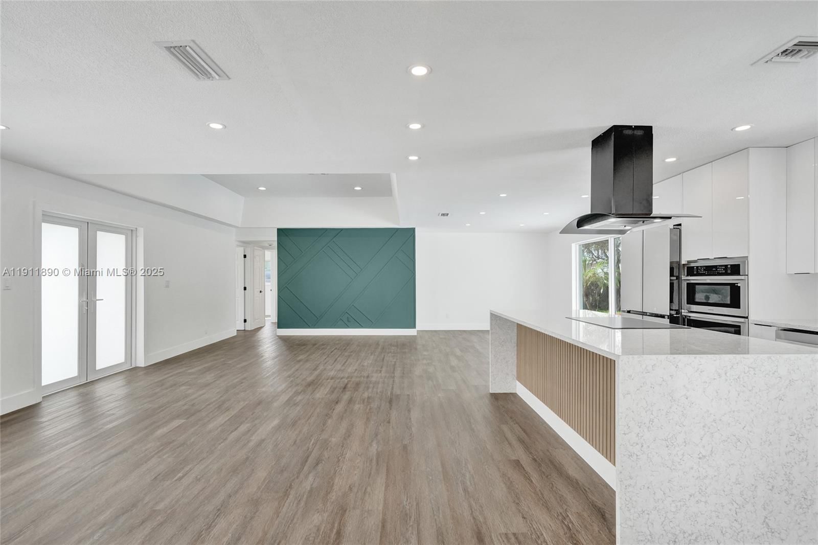 Real estate property located at 8109 71st Ave, Broward, Sunflower First Add, Tamarac, FL