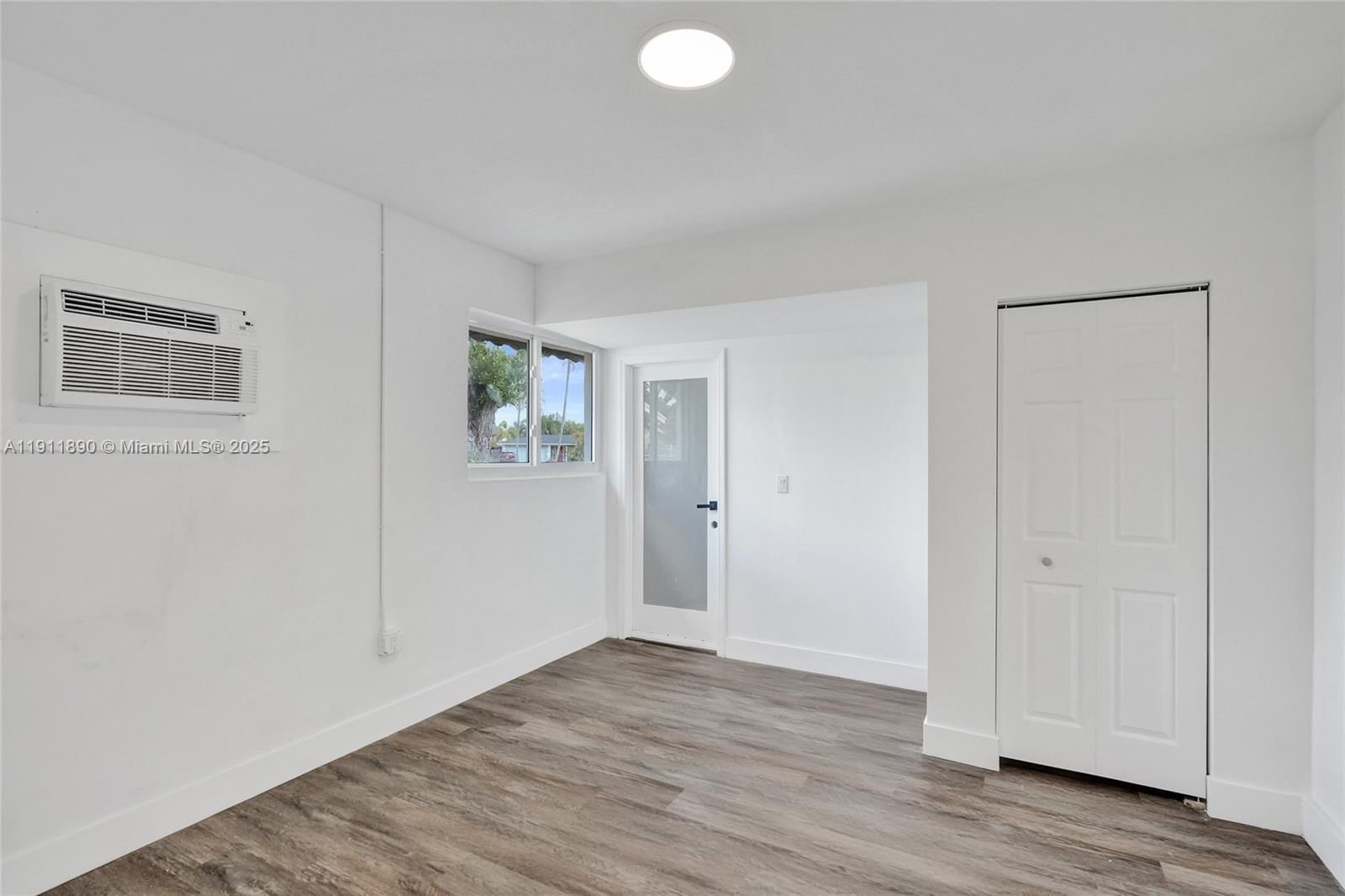 Real estate property located at 8109 71st Ave, Broward, Sunflower First Add, Tamarac, FL