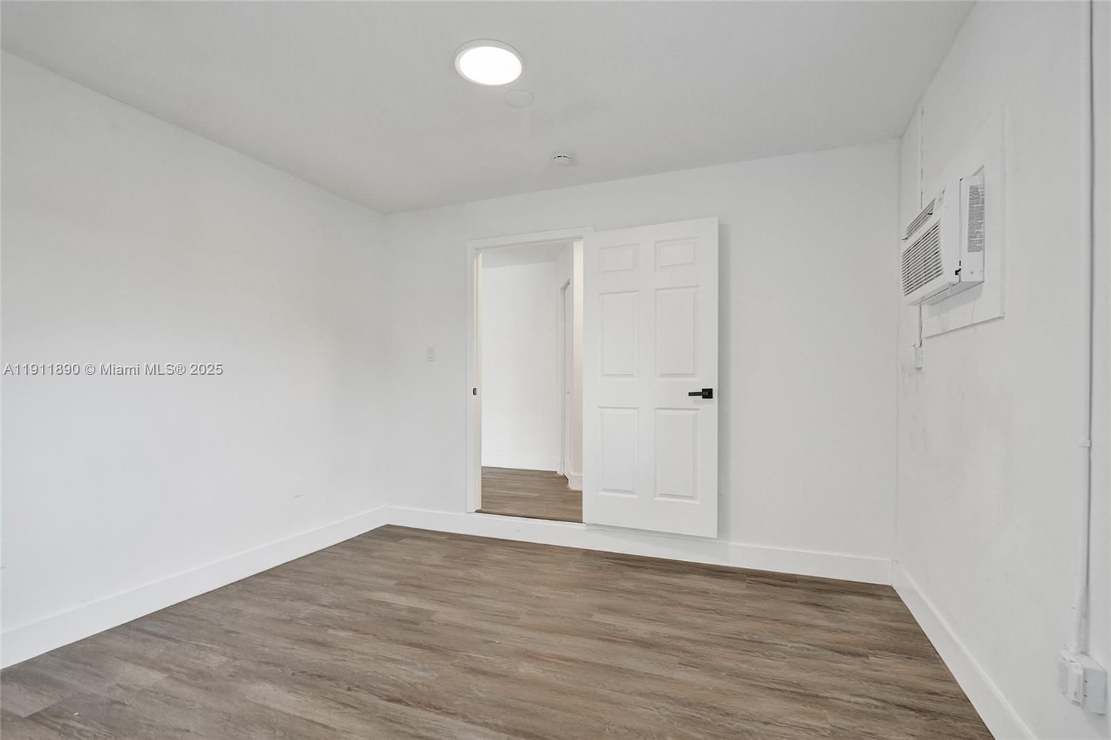 Real estate property located at 8109 71st Ave, Broward, Sunflower First Add, Tamarac, FL