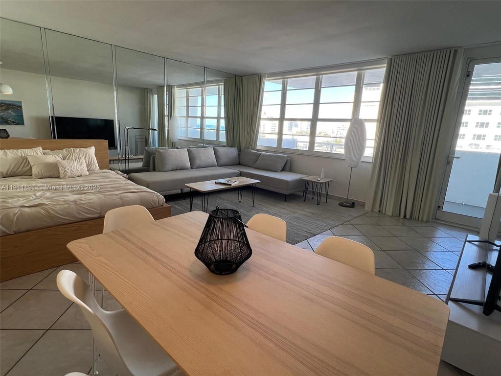 Real estate property located at 100 Lincoln Rd #604, Miami-dade, The Decoplage Condo, Miami Beach, FL