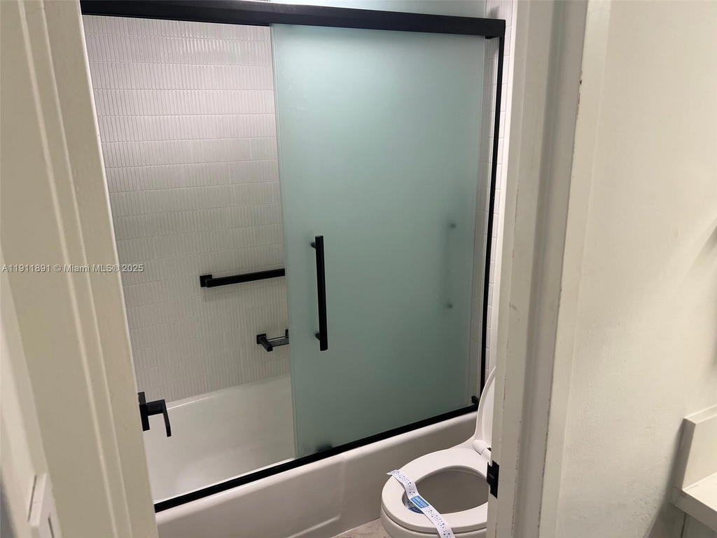 Real estate property located at 100 Lincoln Rd #604, Miami-dade, The Decoplage Condo, Miami Beach, FL