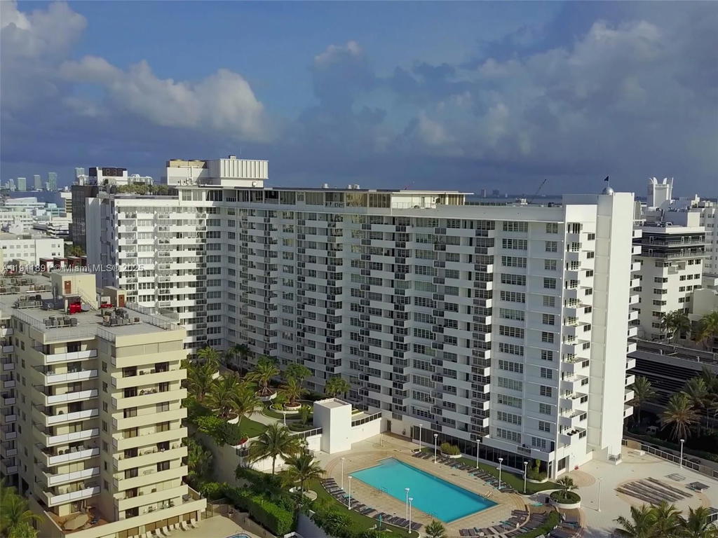 Real estate property located at 100 Lincoln Rd #604, Miami-dade, The Decoplage Condo, Miami Beach, FL