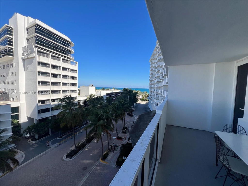 Real estate property located at 100 Lincoln Rd #604, Miami-dade, The Decoplage Condo, Miami Beach, FL