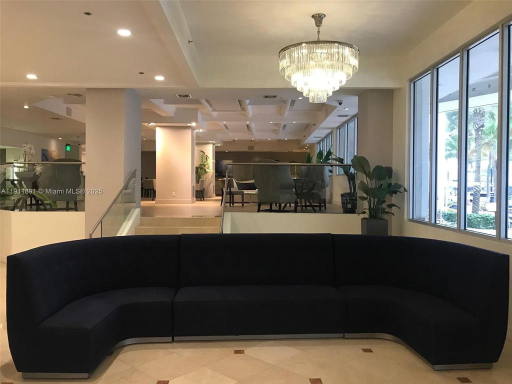 Real estate property located at 100 Lincoln Rd #604, Miami-dade, The Decoplage Condo, Miami Beach, FL