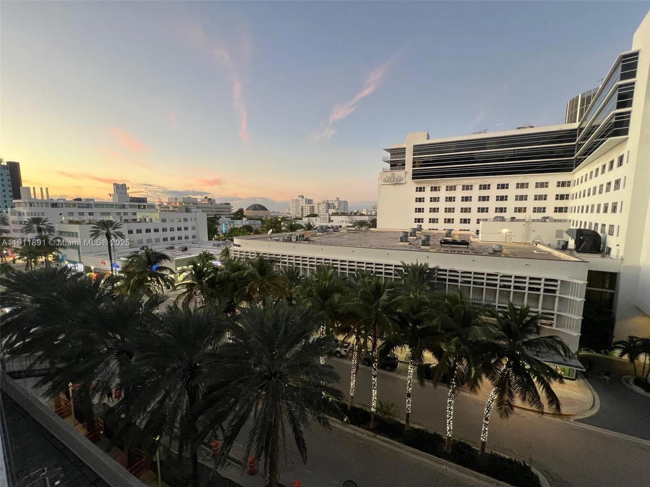Real estate property located at 100 Lincoln Rd #604, Miami-dade, The Decoplage Condo, Miami Beach, FL