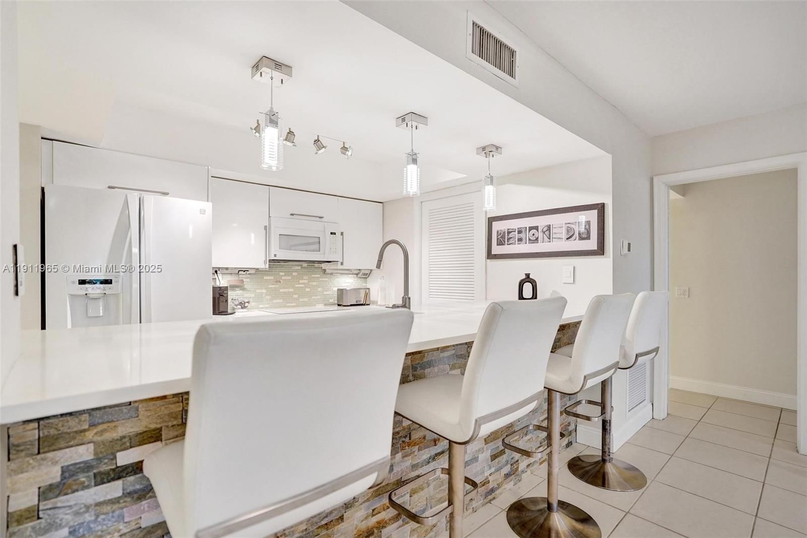 Real estate property located at 20345 Boca West Dr #1503, Palm Beach, Hammocks At Boca West Con, Boca Raton, FL