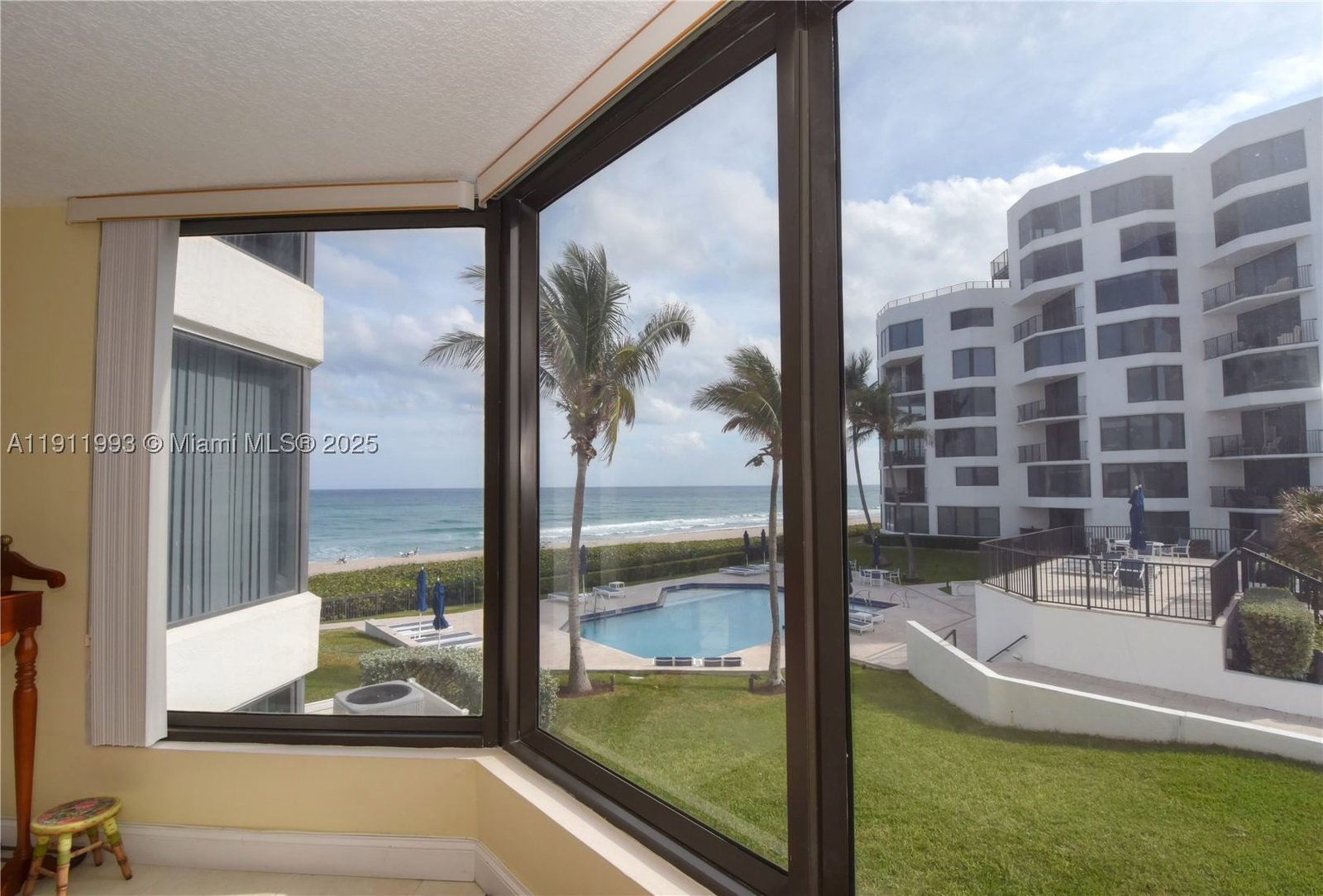 Real estate property located at 2565 Ocean Blvd #112N, Palm Beach, Townhouses Of Highland Be, Highland Beach, FL