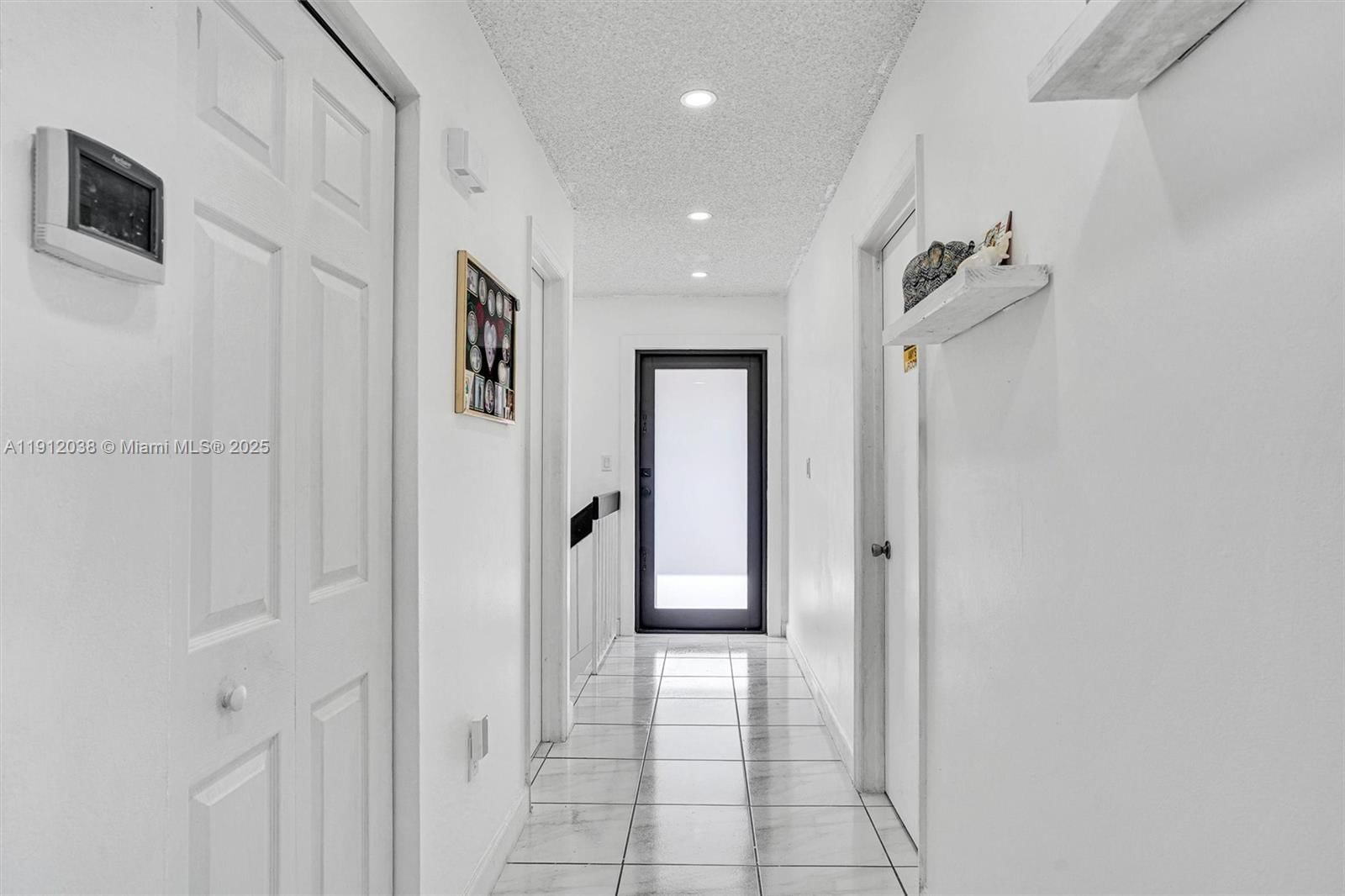Real estate property located at 6501 136th Ct, Miami-dade, Arborgate Kendall Lk E Co, Miami, FL
