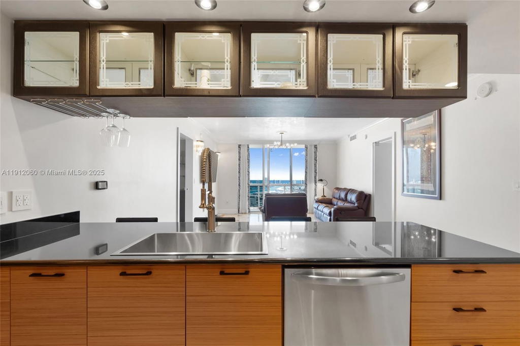 Real estate property located at 50 Biscayne Blvd #4808, Miami-dade, 50 Biscayne Condo, Miami, FL