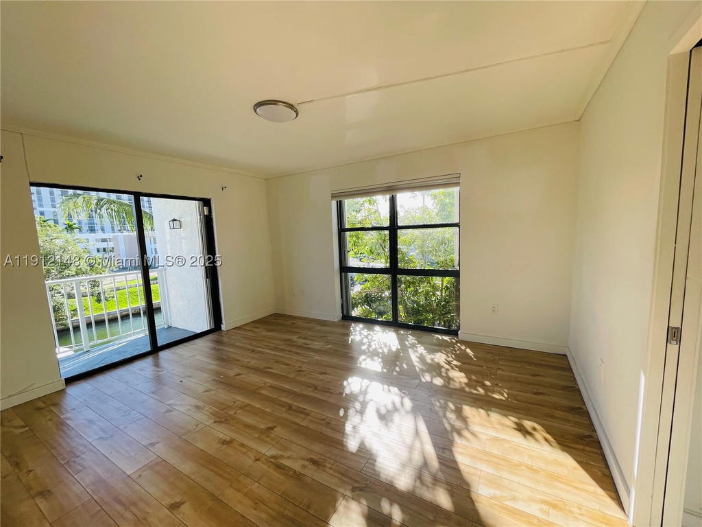 Real estate property located at 1650 115th St #311, Miami-dade, Cricket Clubhouse Condo, Miami, FL