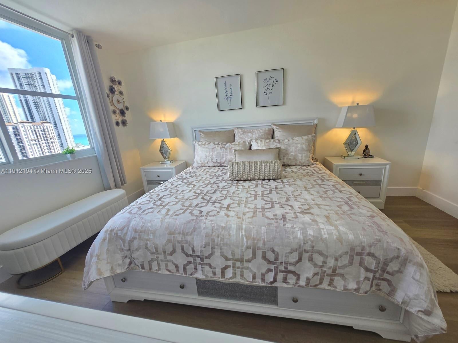 Real estate property located at 300 Bayview Dr #1611, Miami-dade, Arlen House Condo, Sunny Isles Beach, FL