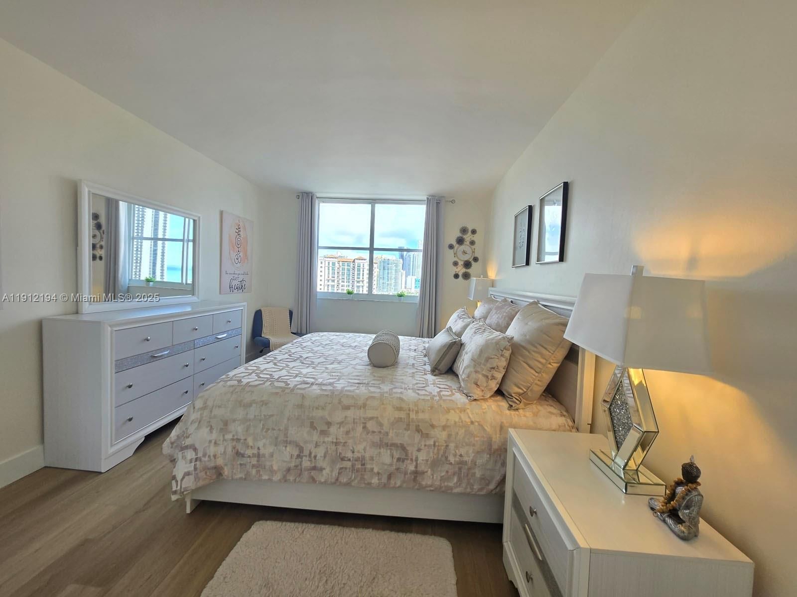 Real estate property located at 300 Bayview Dr #1611, Miami-dade, Arlen House Condo, Sunny Isles Beach, FL