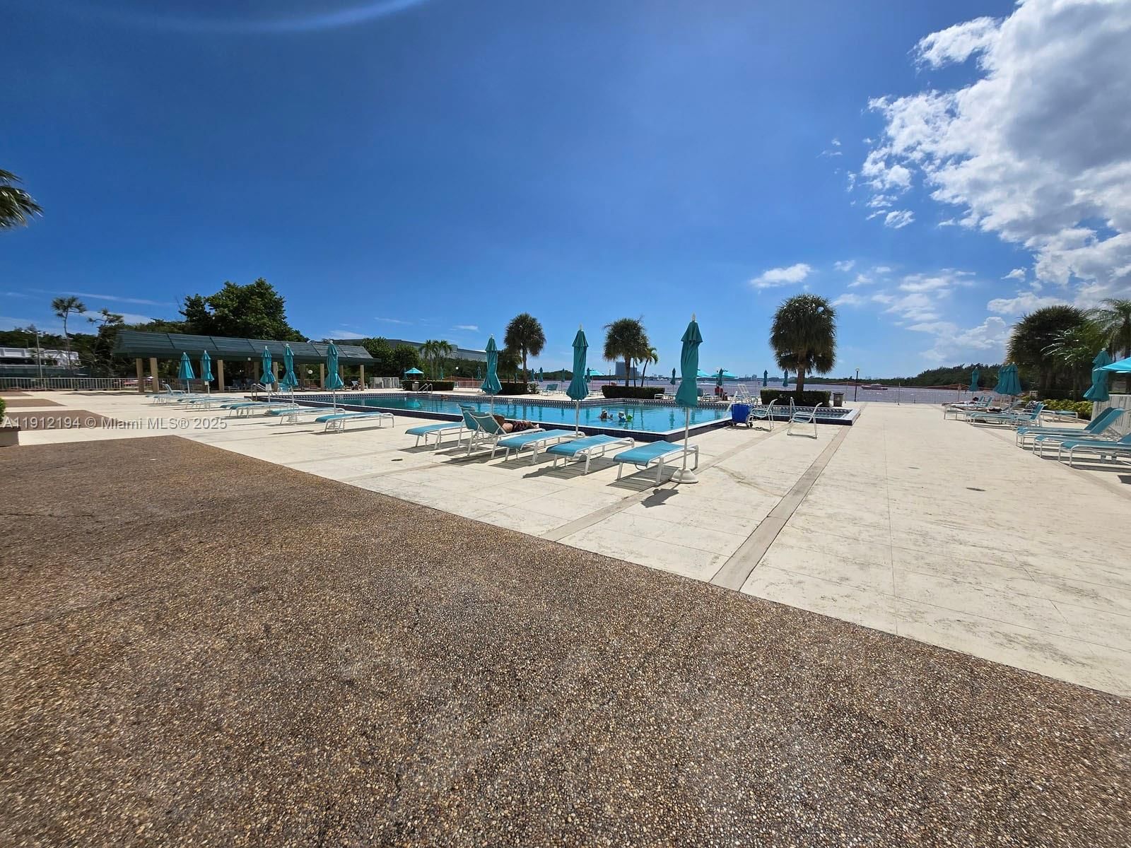 Real estate property located at 300 Bayview Dr #1611, Miami-dade, Arlen House Condo, Sunny Isles Beach, FL